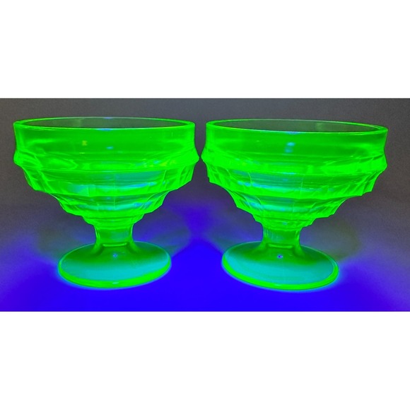 Hazel Atlas URANIUM VASELINE Glow Glass 2 Sherbet Dessert Pedestal Cups VTG 1940 - Picture 1 of 12